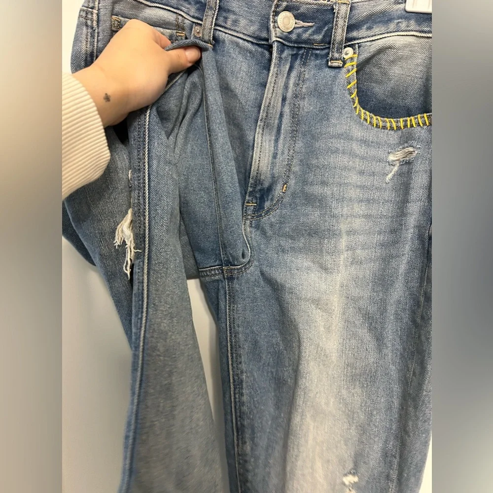 American Eagle University of Iowa Embroidered High-Waisted Jeans - Picture 5 of 14